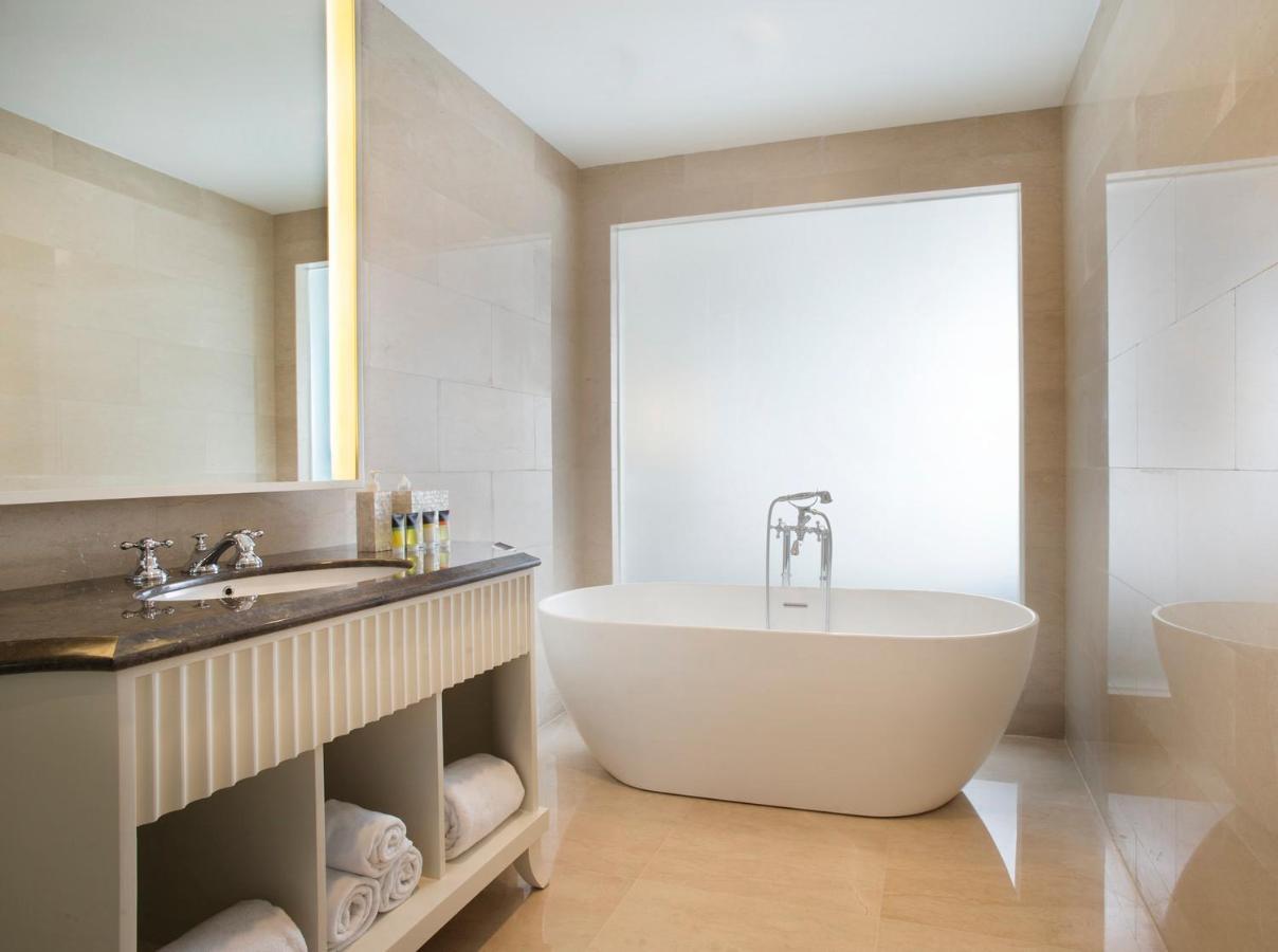 Four Points By Sheraton Μπαντούνγκ Εξωτερικό φωτογραφία