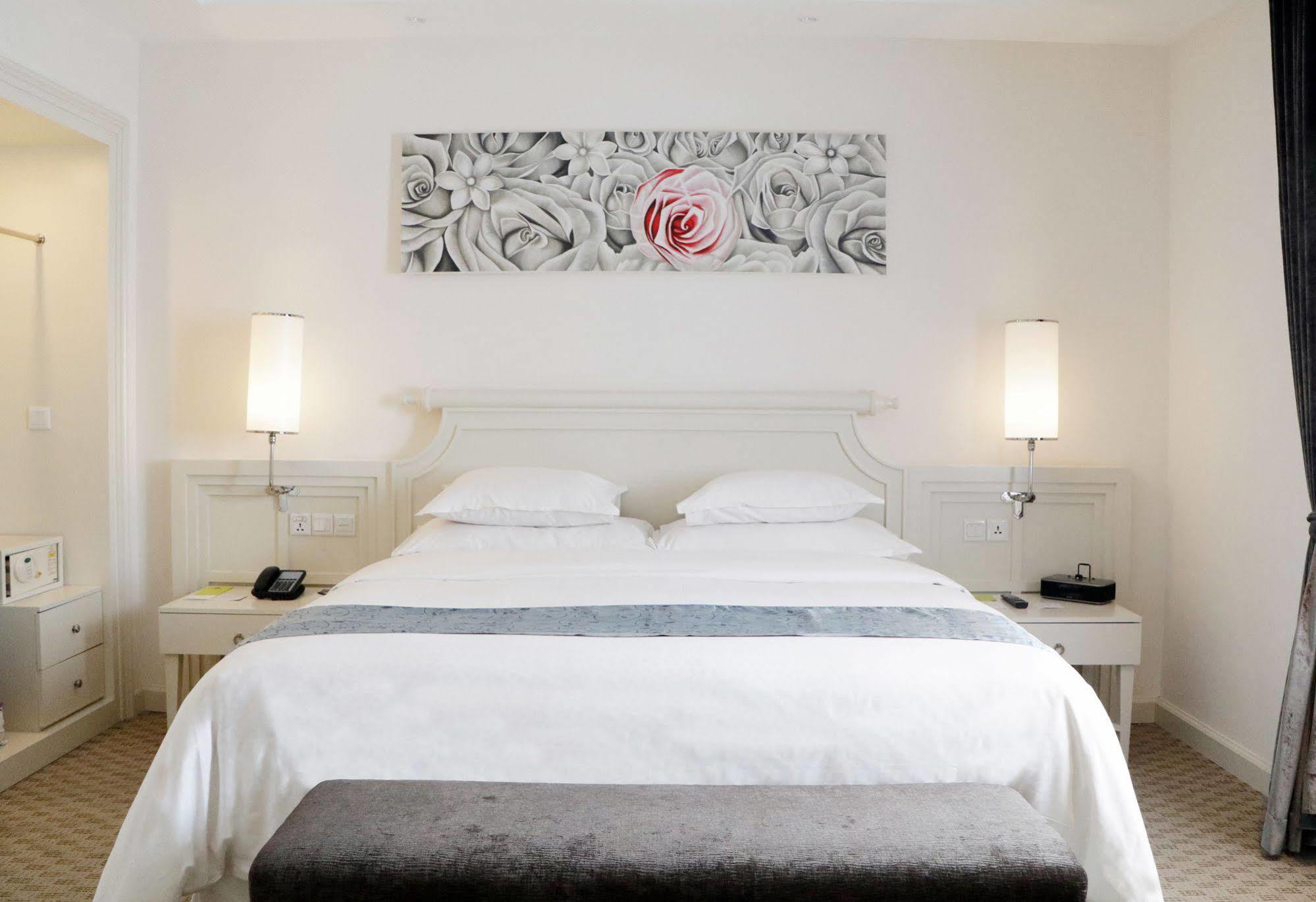 Four Points By Sheraton Μπαντούνγκ Εξωτερικό φωτογραφία